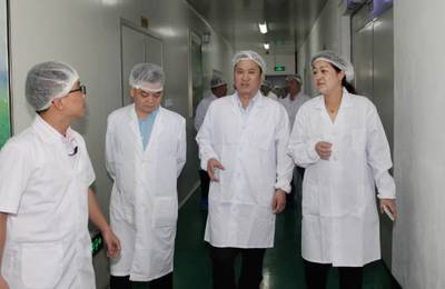 國(guó)家工商總局督察組領(lǐng)導(dǎo)蒞臨綠之韻集團(tuán)指導(dǎo)保健食品銷售工作
